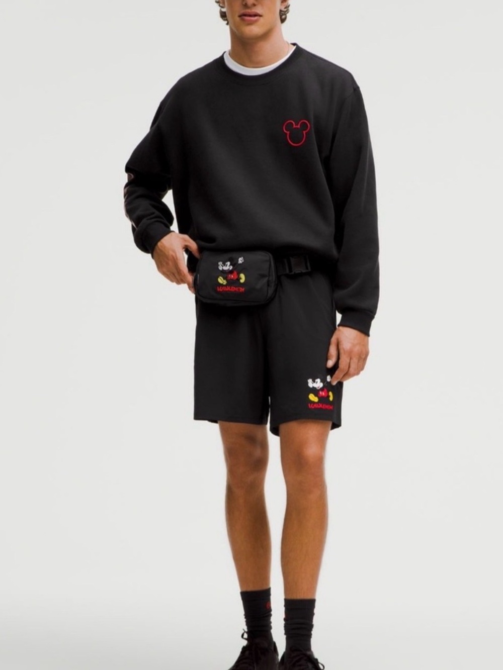 🆕 LULULEMON X DISNEY Everywhere Belt Bag 1L Mickey in Motion Graphic Black NWT - Picture 7 of 17